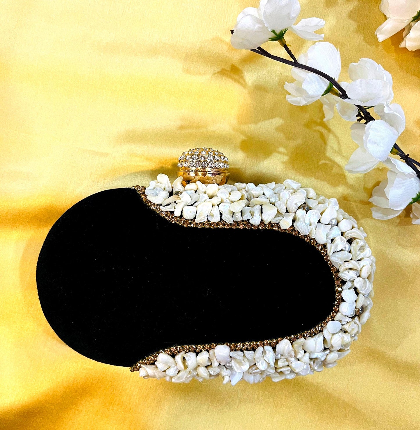 Elegant and Beautiful Black and White Oval Clutch Box Bag for Wedding | Parties | Cocktail | Prom | Gift