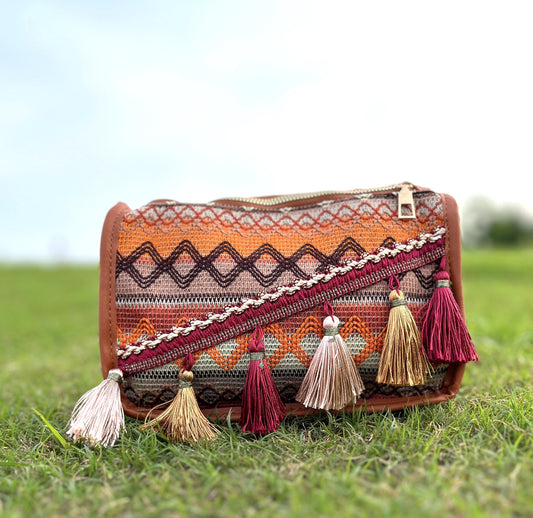 Boho Tassel Crossbody Bag: Vintage Woven Embroidery Shoulder Bag