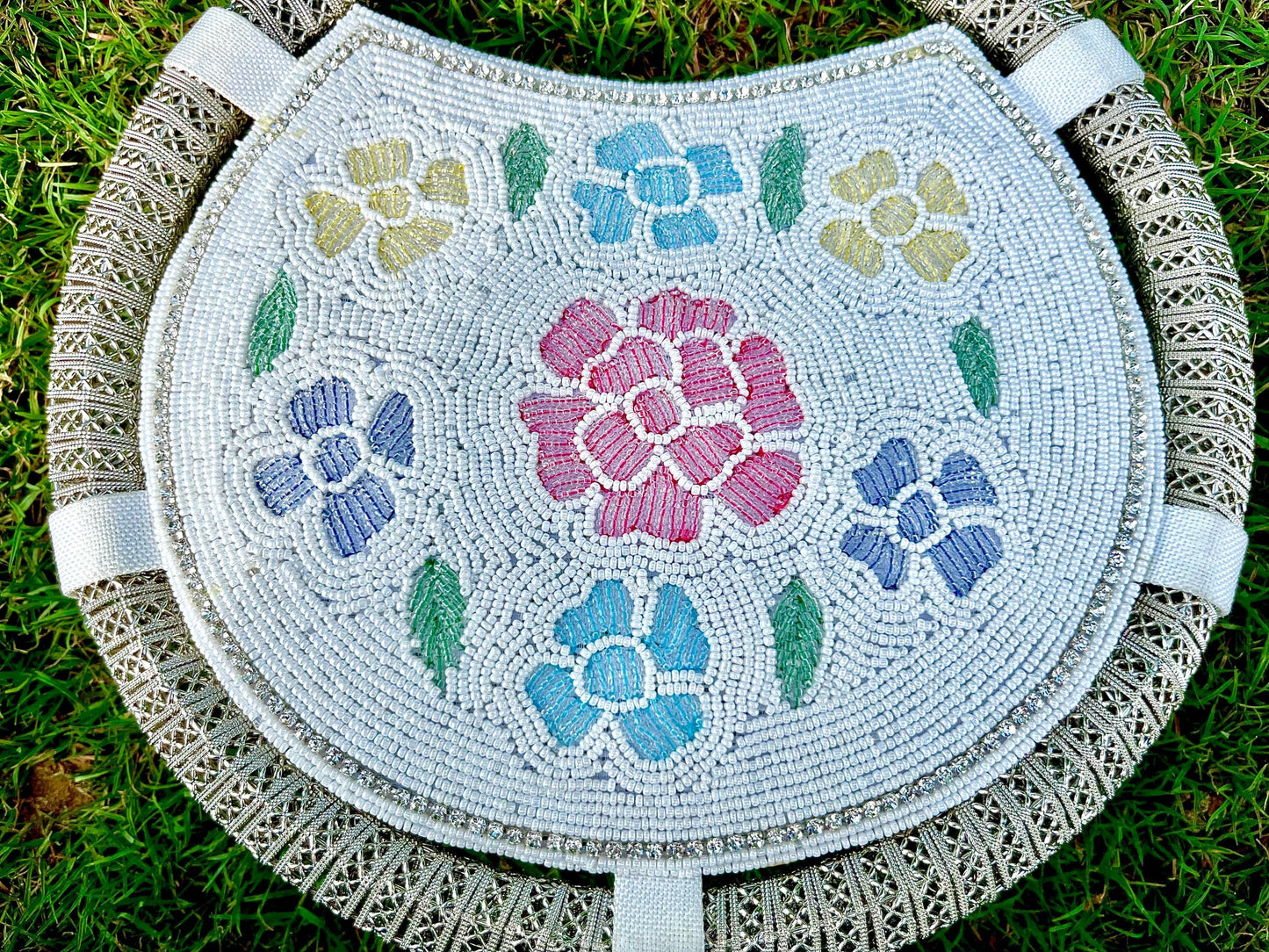 Handmade Beaded Floral Round Handbag with Metal Handle – Vintage Style Evening Bag