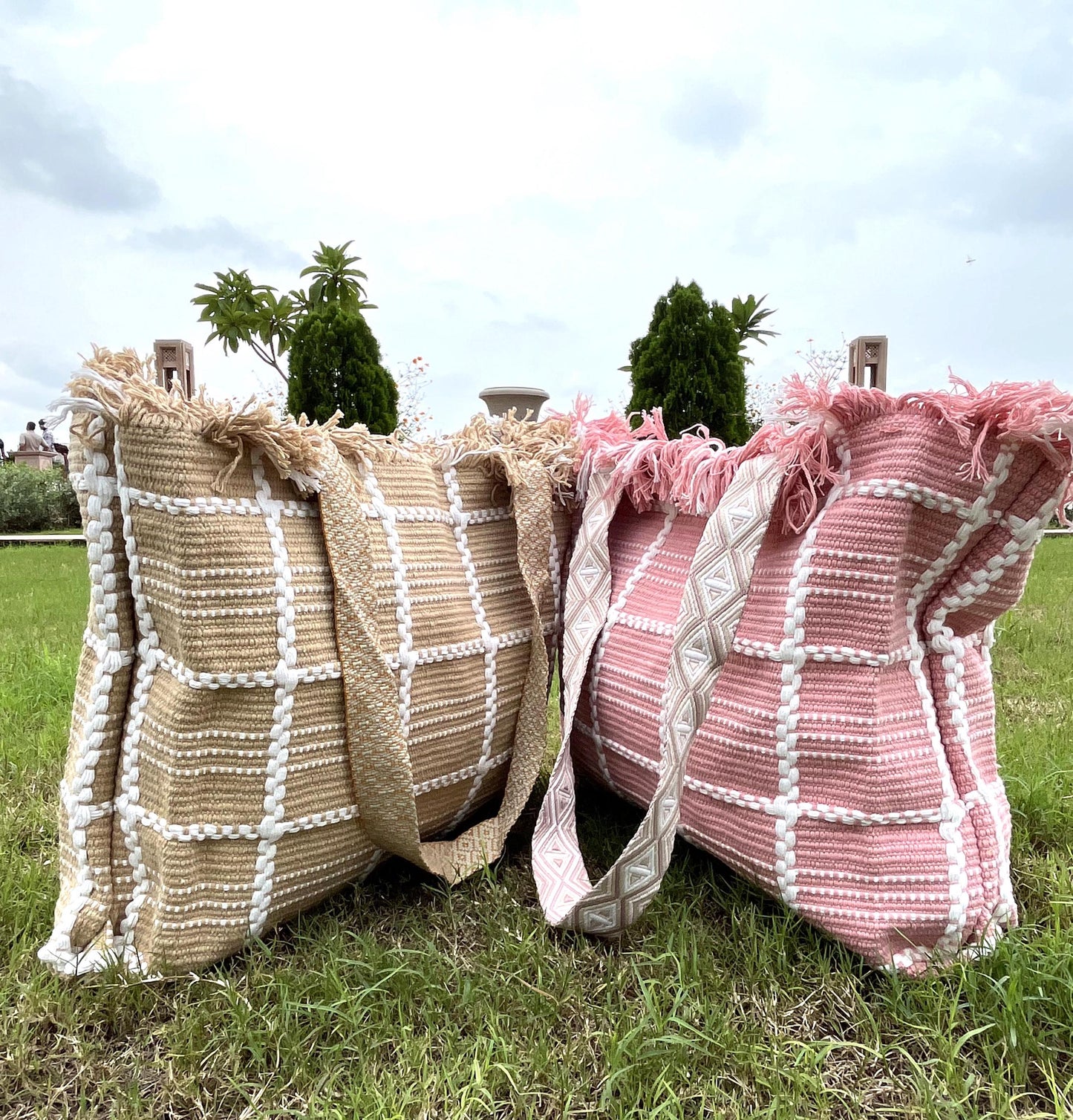 Fringe-Edge Canvas Thread Work Tote Bag with Single Partition| Pink | Beige | Broadbelt