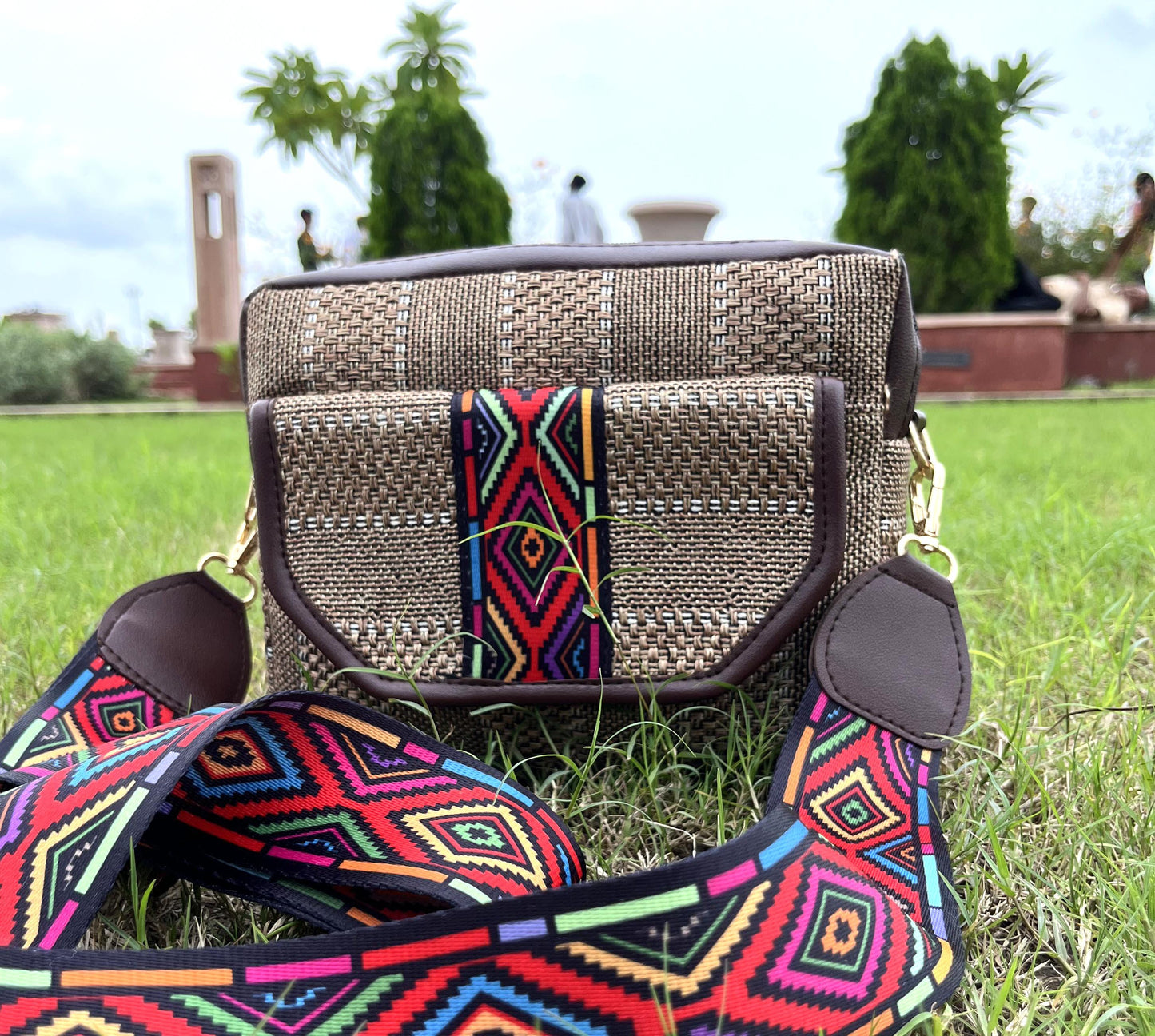 Handmade Broadbelt Jute Adjustable Sling Bag with Multiple Partition | Off White | Brown