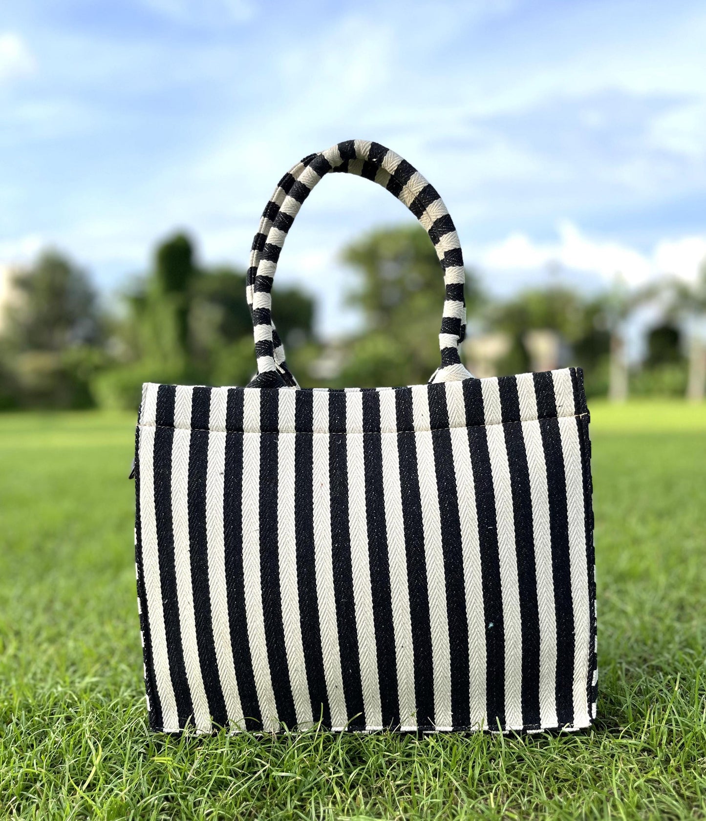 Hand-Crafted Jacquard Laptop Tote Bag for Women With Coin Pouch | Shoulder Carry Bag | Handbag