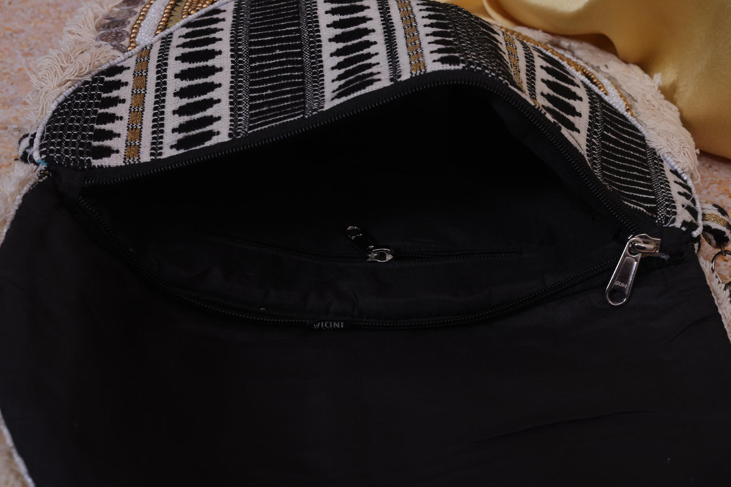 Boho Jute Sling Bag: Banjara Coin & Shell Clutch